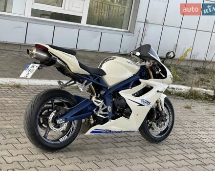 Белый Триумф Дайтона, объемом двигателя 0.68 л и пробегом 25 тыс. км за 6500 $, фото 25 на Automoto.ua