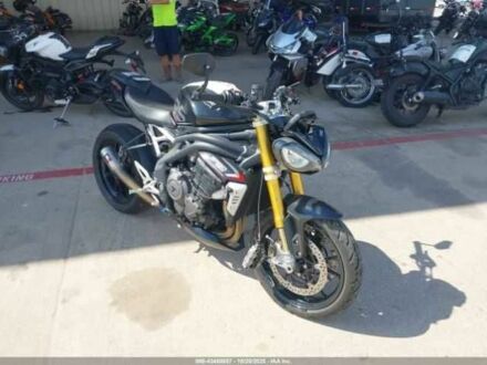 Триумф Спид Трипл, объемом двигателя 1.2 л и пробегом 0 тыс. км за 5500 $, фото 1 на Automoto.ua