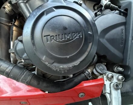 Тріумф Стріт Тріпл, об'ємом двигуна 0.68 л та пробігом 0 тис. км за 7600 $, фото 14 на Automoto.ua