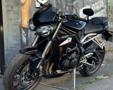 Триумф Стрит Трипл, объемом двигателя 0 л и пробегом 19 тыс. км за 10300 $, фото 3 на Automoto.ua