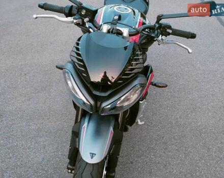 Триумф Стрит Трипл, объемом двигателя 0 л и пробегом 8 тыс. км за 8999 $, фото 7 на Automoto.ua