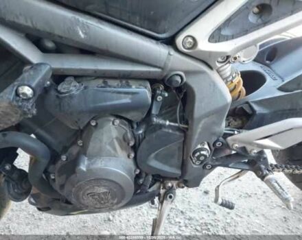Тріумф Стріт Тріпл, об'ємом двигуна 0.77 л та пробігом 0 тис. км за 2100 $, фото 9 на Automoto.ua