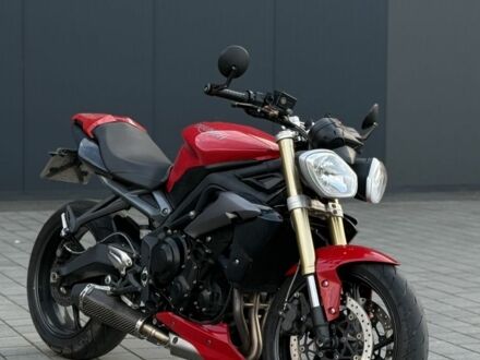 Тріумф Стріт Тріпл, об'ємом двигуна 0.68 л та пробігом 0 тис. км за 7600 $, фото 1 на Automoto.ua