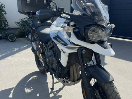 Триумф Тигр 2019 в Львове на Automoto.ua Белый Триумф Тигр, объемом двигателя 1.2 л и пробегом 10 тыс. км за 15900 $, фото 1 на Automoto.ua