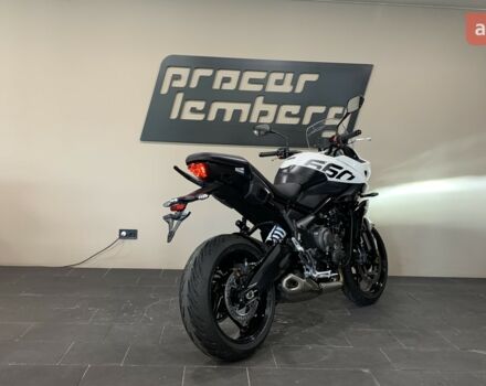 Триумф Тигр, объемом двигателя 0.66 л и пробегом 0 тыс. км за 13417 $, фото 8 на Automoto.ua