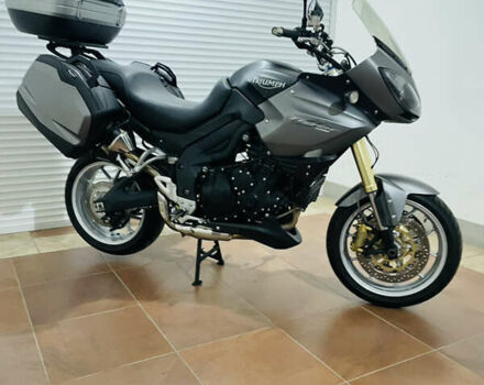 Сірий Тріумф Тігр, об'ємом двигуна 1.05 л та пробігом 40 тис. км за 8400 $, фото 33 на Automoto.ua