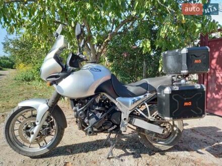 Триумф Тигр 2007 в Николаеве на Automoto.ua Серый Триумф Тигр, объемом двигателя 0.95 л и пробегом 94 тыс. км за 4450 $, фото 1 на Automoto.ua