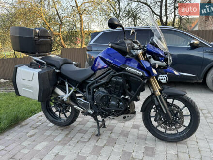 Триумф Тигр 2012 в Хмельницком на Automoto.ua Синий Триумф Тигр, объемом двигателя 0 л и пробегом 28 тыс. км за 8900 $, фото 1 на Automoto.ua