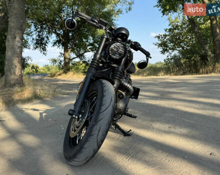 Черный Триумф Bobber, объемом двигателя 1.2 л и пробегом 5 тыс. км за 20000 $, фото 4 на Automoto.ua