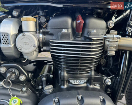 Чорний Тріумф Bobber, об'ємом двигуна 1.2 л та пробігом 1 тис. км за 20300 $, фото 10 на Automoto.ua