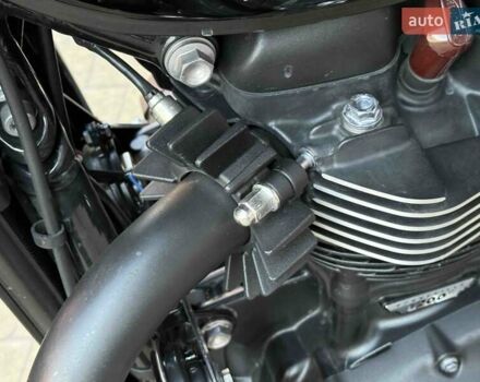 Чорний Тріумф Bobber, об'ємом двигуна 1.2 л та пробігом 1 тис. км за 20900 $, фото 35 на Automoto.ua