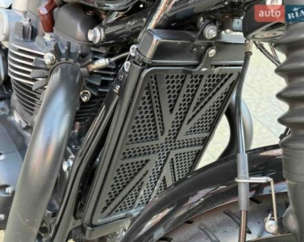 Чорний Тріумф Bobber, об'ємом двигуна 1.2 л та пробігом 1 тис. км за 20900 $, фото 7 на Automoto.ua