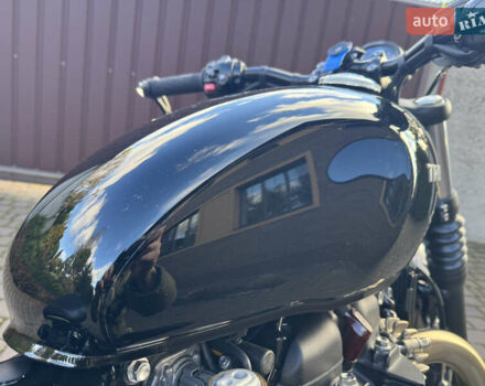 Чорний Тріумф Bobber, об'ємом двигуна 1.2 л та пробігом 1 тис. км за 20300 $, фото 4 на Automoto.ua