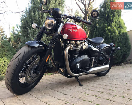 Червоний Тріумф Bobber, об'ємом двигуна 0 л та пробігом 8 тис. км за 15500 $, фото 2 на Automoto.ua