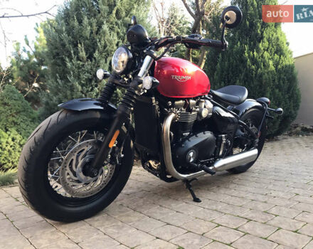Червоний Тріумф Bobber, об'ємом двигуна 0 л та пробігом 8 тис. км за 15500 $, фото 1 на Automoto.ua