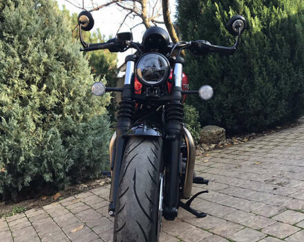 Червоний Тріумф Bobber, об'ємом двигуна 0 л та пробігом 8 тис. км за 15500 $, фото 12 на Automoto.ua