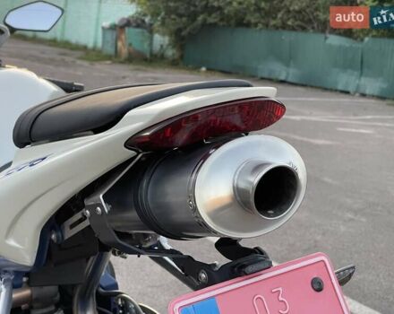 Белый Триумф Daytona 675, объемом двигателя 0 л и пробегом 25 тыс. км за 6800 $, фото 8 на Automoto.ua
