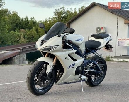 Белый Триумф Daytona 675, объемом двигателя 0 л и пробегом 25 тыс. км за 6800 $, фото 18 на Automoto.ua