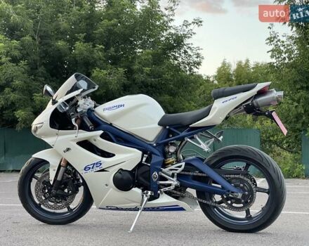 Белый Триумф Daytona 675, объемом двигателя 0 л и пробегом 25 тыс. км за 6800 $, фото 3 на Automoto.ua