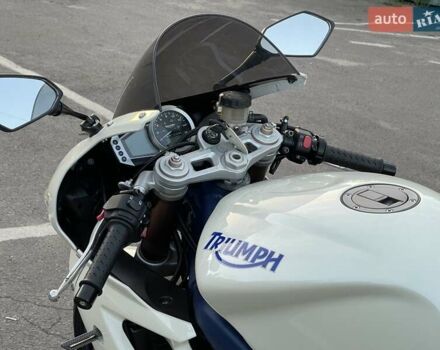 Белый Триумф Daytona 675, объемом двигателя 0 л и пробегом 25 тыс. км за 6800 $, фото 14 на Automoto.ua