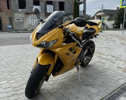 Желтый Триумф Daytona 675, объемом двигателя 0 л и пробегом 20 тыс. км за 6900 $, фото 16 на Automoto.ua
