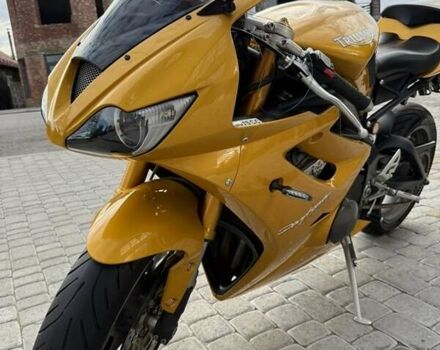 Желтый Триумф Daytona 675, объемом двигателя 0 л и пробегом 20 тыс. км за 6900 $, фото 4 на Automoto.ua
