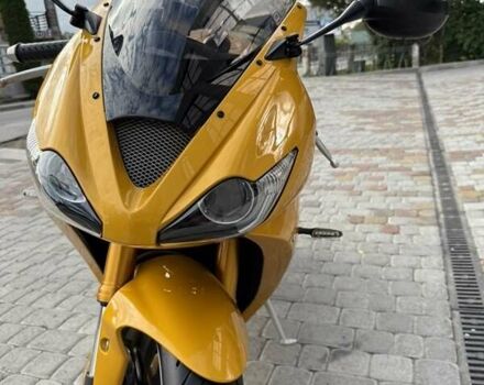 Желтый Триумф Daytona 675, объемом двигателя 0 л и пробегом 20 тыс. км за 6900 $, фото 7 на Automoto.ua