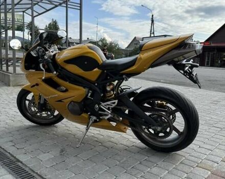 Желтый Триумф Daytona 675, объемом двигателя 0 л и пробегом 20 тыс. км за 6900 $, фото 14 на Automoto.ua