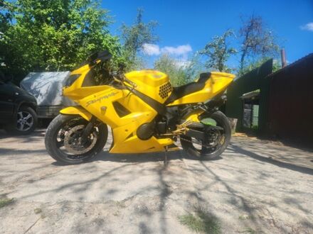 Триумф Другая 2004 в Ровно на Automoto.ua Триумф Другая, объемом двигателя 0.6 л и пробегом 0 тыс. км за 5000 $, фото 1 на Automoto.ua