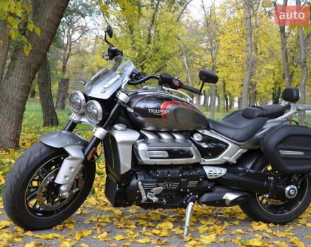 Сірий Тріумф Rocket 3, об'ємом двигуна 2.46 л та пробігом 2 тис. км за 31000 $, фото 2 на Automoto.ua