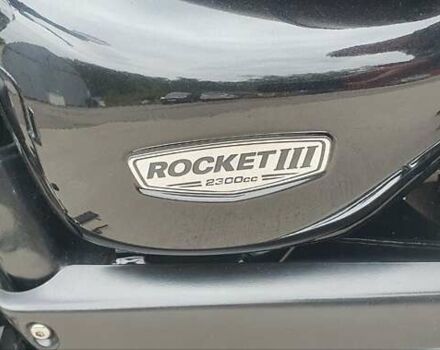 Чорний Тріумф Rocket III, об'ємом двигуна 2.29 л та пробігом 51 тис. км за 13500 $, фото 11 на Automoto.ua