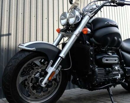 Черный Триумф Rocket III, объемом двигателя 2.3 л и пробегом 10 тыс. км за 14500 $, фото 8 на Automoto.ua