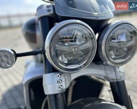 Триумф Rocket III, объемом двигателя 0 л и пробегом 20 тыс. км за 20500 $, фото 13 на Automoto.ua