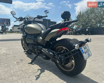 Триумф Rocket III, объемом двигателя 2.5 л и пробегом 5 тыс. км за 21999 $, фото 4 на Automoto.ua