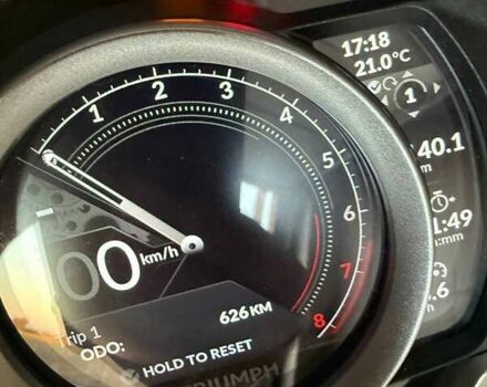 Тріумф Rocket III, об'ємом двигуна 0 л та пробігом 1 тис. км за 35005 $, фото 14 на Automoto.ua