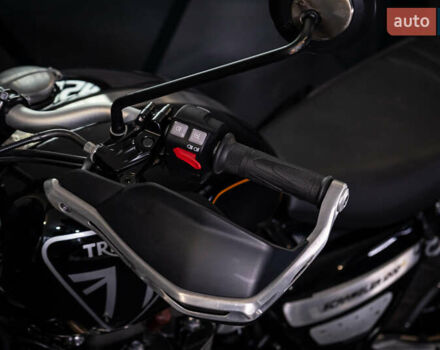 Черный Триумф Scrambler, объемом двигателя 1.2 л и пробегом 1 тыс. км за 15500 $, фото 14 на Automoto.ua