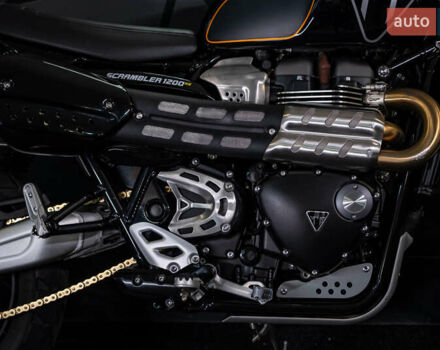Черный Триумф Scrambler, объемом двигателя 1.2 л и пробегом 1 тыс. км за 15500 $, фото 7 на Automoto.ua