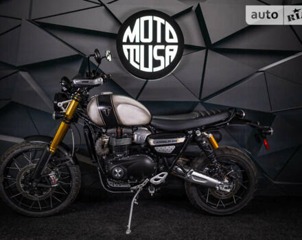 Черный Триумф Scrambler, объемом двигателя 1.2 л и пробегом 1 тыс. км за 17500 $, фото 3 на Automoto.ua