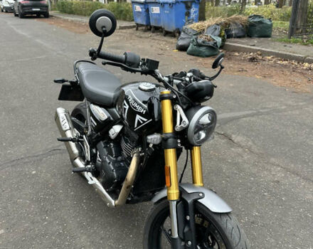 Чорний Тріумф Scrambler 400, об'ємом двигуна 0.4 л та пробігом 2 тис. км за 6500 $, фото 1 на Automoto.ua