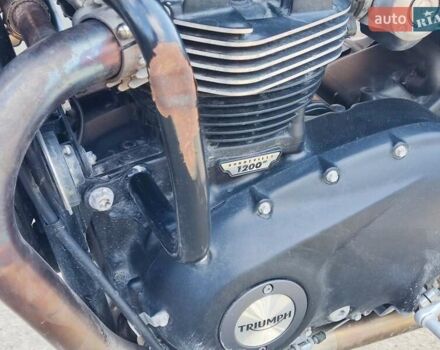 Серый Триумф Speed Twin, объемом двигателя 1.2 л и пробегом 9 тыс. км за 10900 $, фото 26 на Automoto.ua