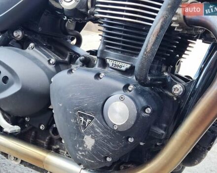 Серый Триумф Speed Twin, объемом двигателя 1.2 л и пробегом 9 тыс. км за 10900 $, фото 18 на Automoto.ua