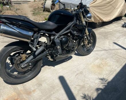 Триумф Street Triple 675, объемом двигателя 0.68 л и пробегом 0 тыс. км за 1694 $, фото 2 на Automoto.ua