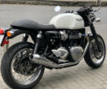 Белый Триумф Thruxton, объемом двигателя 1.2 л и пробегом 22 тыс. км за 12000 $, фото 10 на Automoto.ua