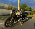 Білий Тріумф Thruxton, об'ємом двигуна 1.2 л та пробігом 22 тис. км за 10000 $, фото 6 на Automoto.ua