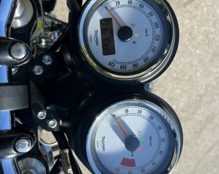 Черный Триумф Thruxton, объемом двигателя 0.87 л и пробегом 16 тыс. км за 6800 $, фото 9 на Automoto.ua