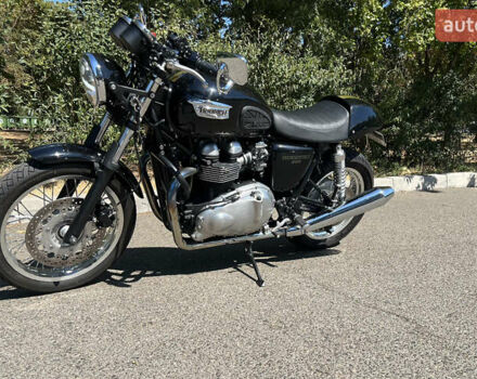 Черный Триумф Thruxton, объемом двигателя 0.87 л и пробегом 16 тыс. км за 6800 $, фото 3 на Automoto.ua