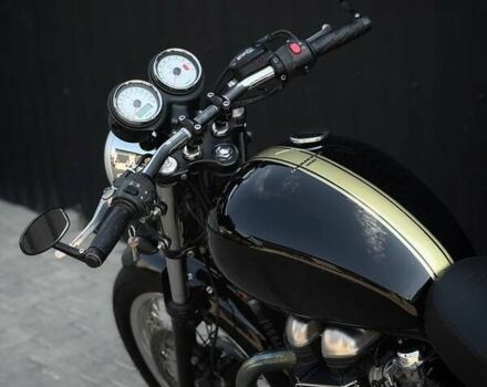Черный Триумф Thruxton, объемом двигателя 0 л и пробегом 37 тыс. км за 7300 $, фото 1 на Automoto.ua