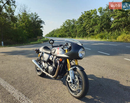 Триумф Thruxton, объемом двигателя 0 л и пробегом 3 тыс. км за 20000 $, фото 2 на Automoto.ua