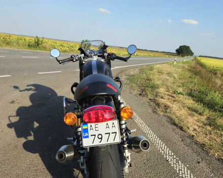 Триумф Thruxton, объемом двигателя 0 л и пробегом 3 тыс. км за 20000 $, фото 1 на Automoto.ua