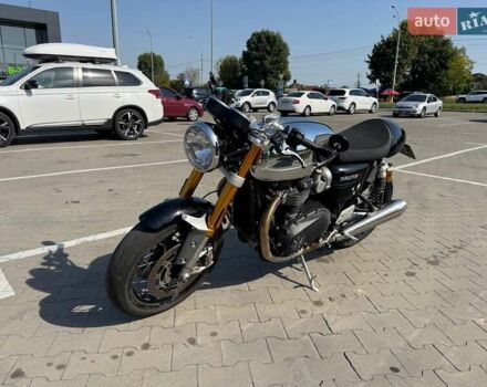 Триумф Thruxton, объемом двигателя 1.2 л и пробегом 4 тыс. км за 20000 $, фото 36 на Automoto.ua